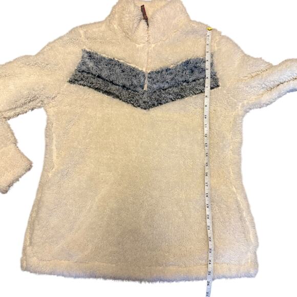 Weatherproof Vintage Super Soft Faux Fur Pullover Medium EUC - Picture 4 of 5